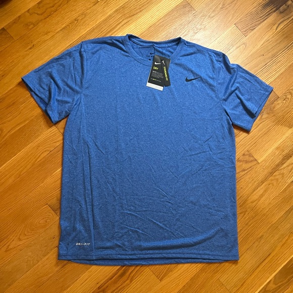 Nike Men's Dri-Fit Anti-Odor Blue Athletic T-Shirt - Picture 1 of 5